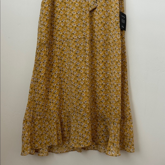 Lulus Anything Lovelier Yellow Floral Print Tiered Midi Dress Size: XS - Picture 6 of 9